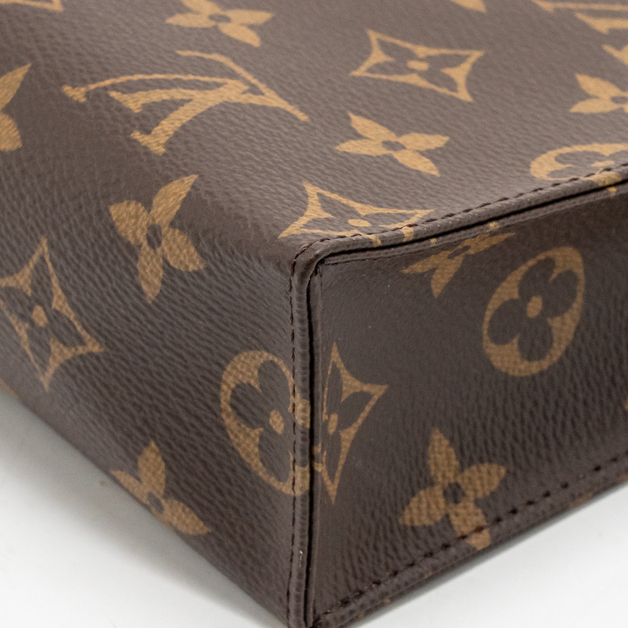 LOUIS VUITTON Toiletry Pochette 26 Monogram Canvas GHW - Image 10