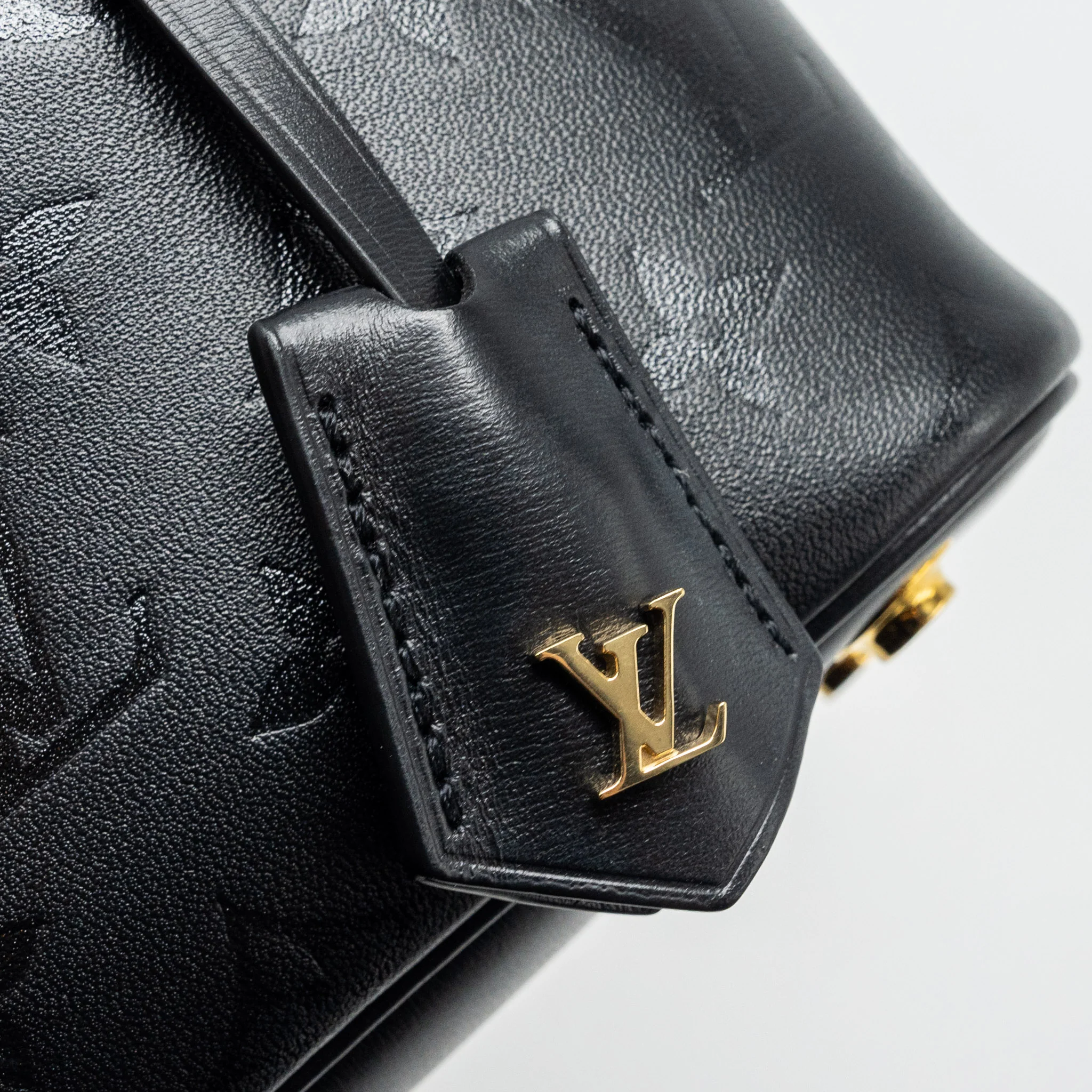 Louis Vuitton vanity case pm monogram lambskin black GHW - Image 9