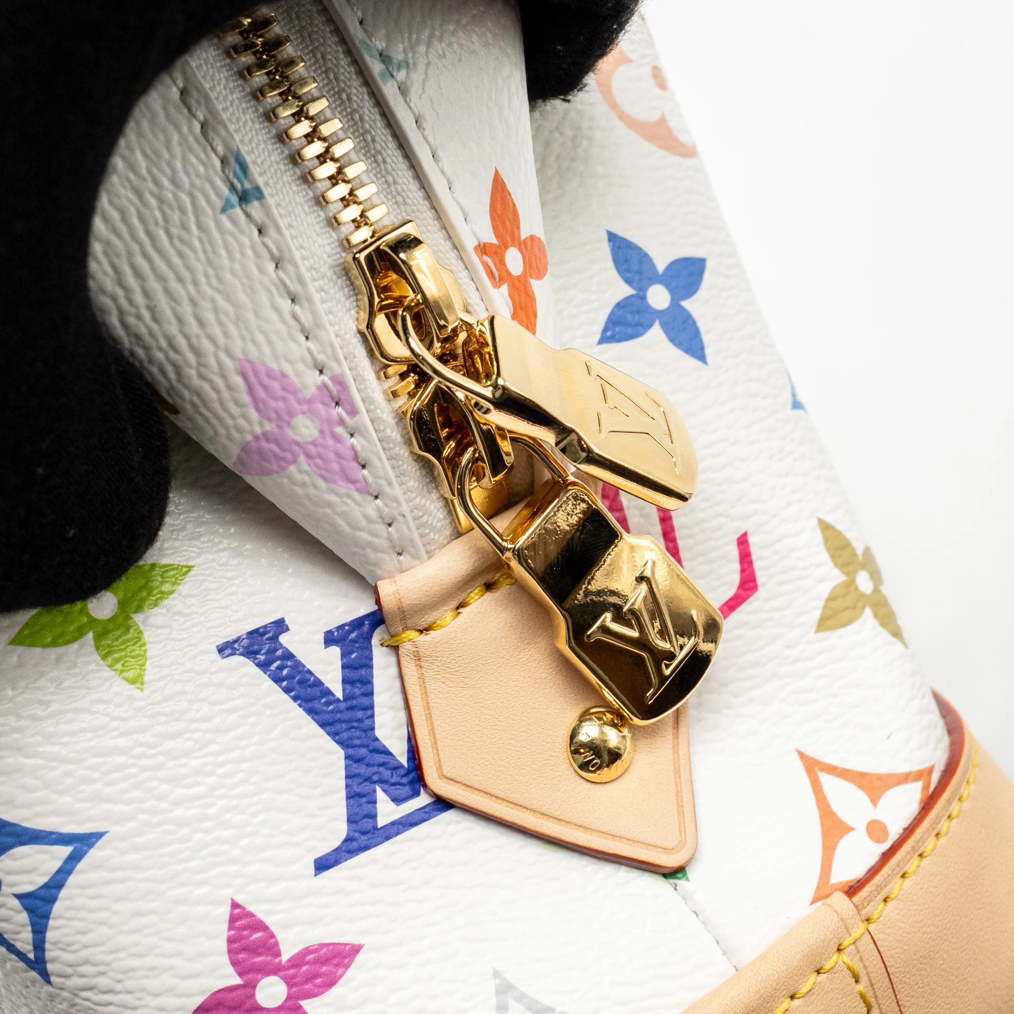 Louis Vuitton x Takashi Murakami Cosmetic Pouch Multicoloured Monogram Canvas White GHW - Image 12