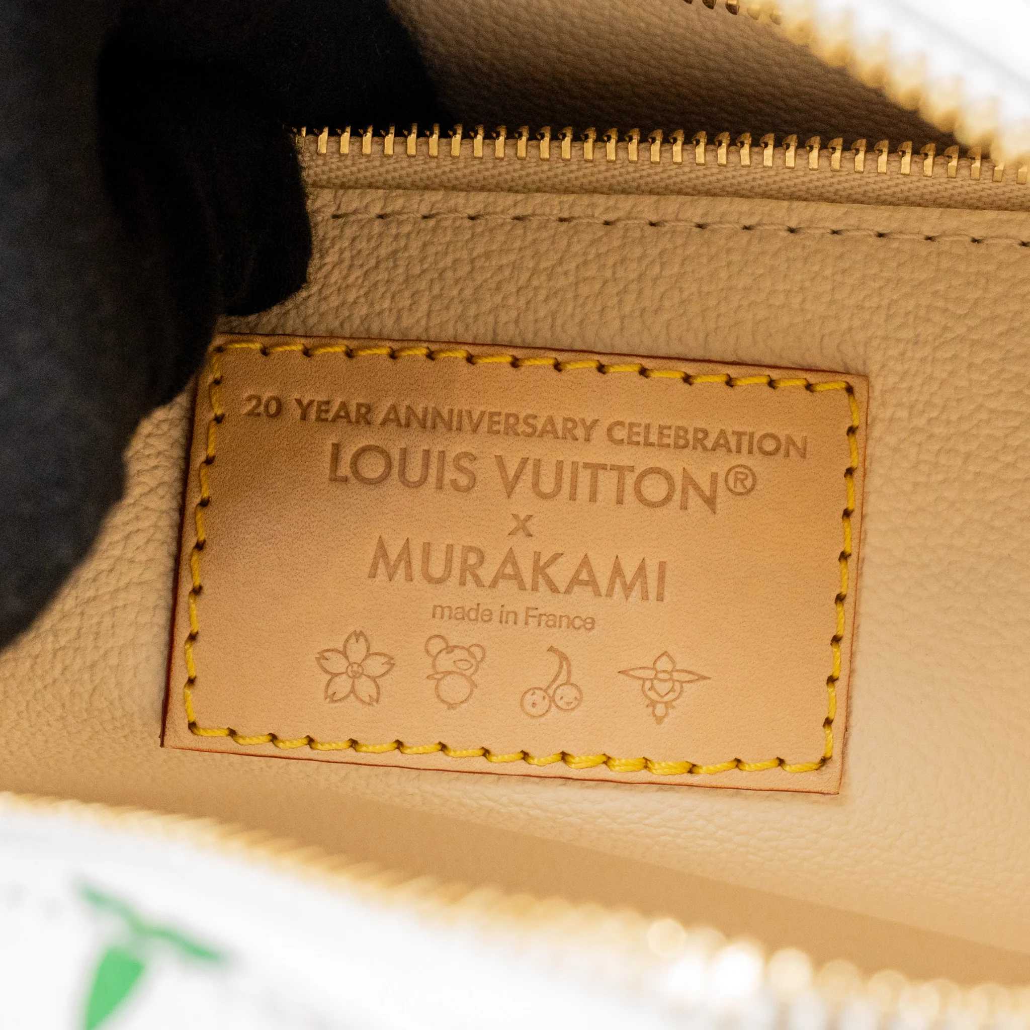 Louis Vuitton x Takashi Murakami Cosmetic Pouch Multicoloured Monogram Canvas White GHW - Image 14