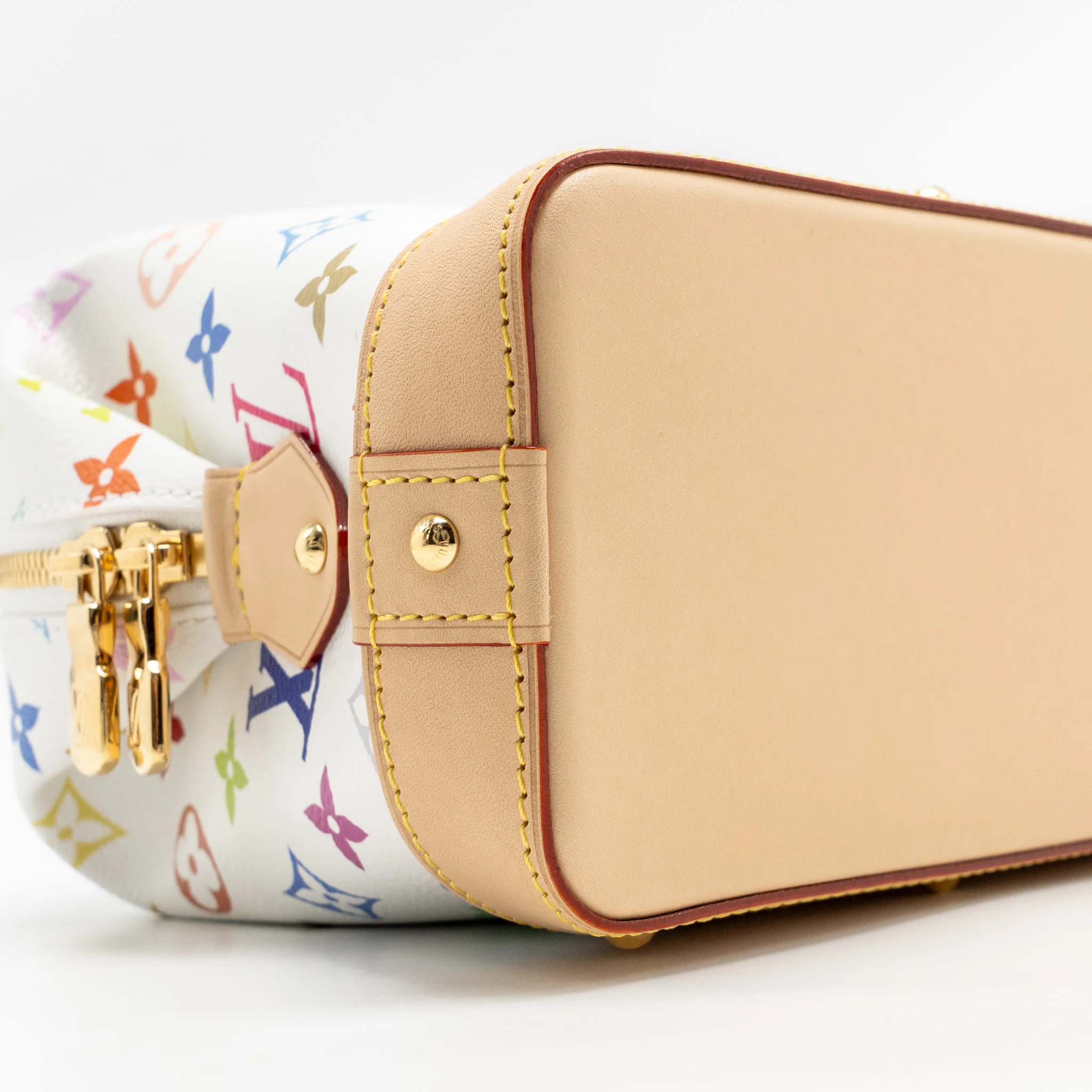 Louis Vuitton x Takashi Murakami Cosmetic Pouch Multicoloured Monogram Canvas White GHW - Image 6