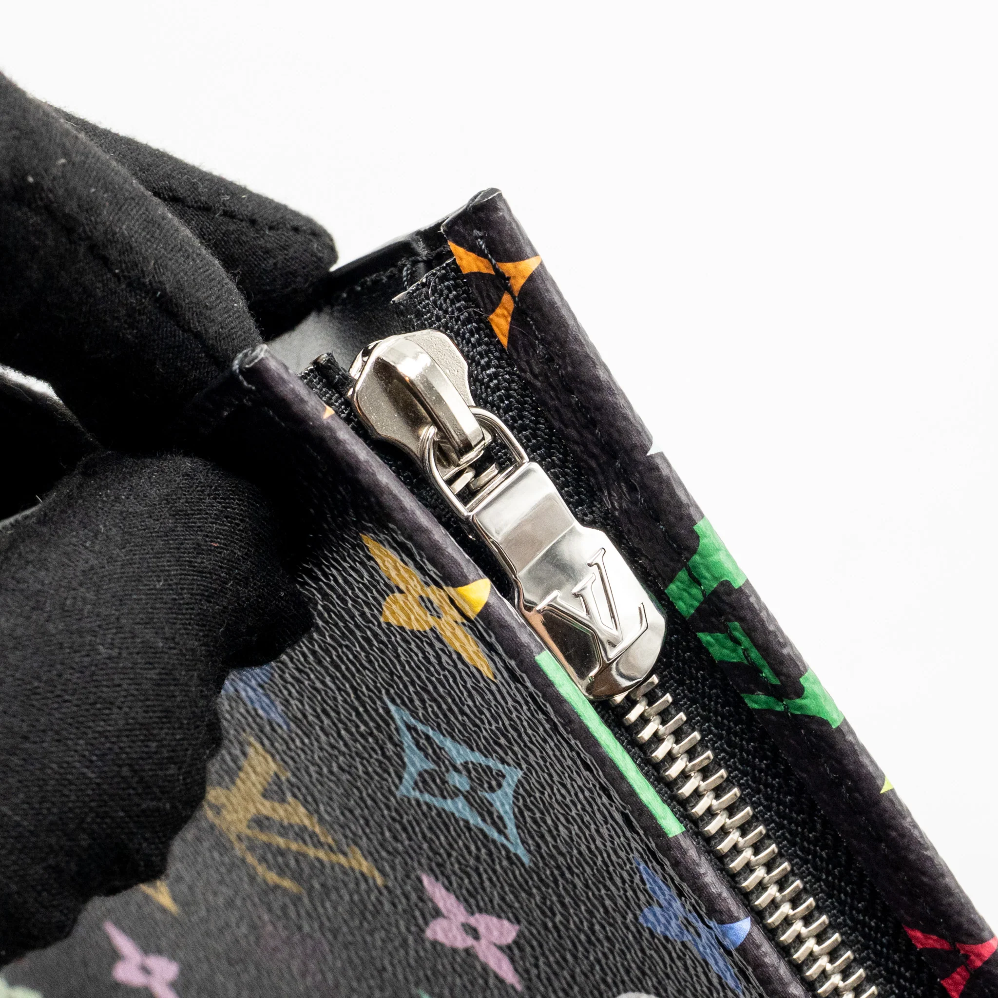 Louis Vuitton X Takashi Murakami Toiletry Pouch Monogram Canvas/Leather Black/Multicolour SHW - Image 12