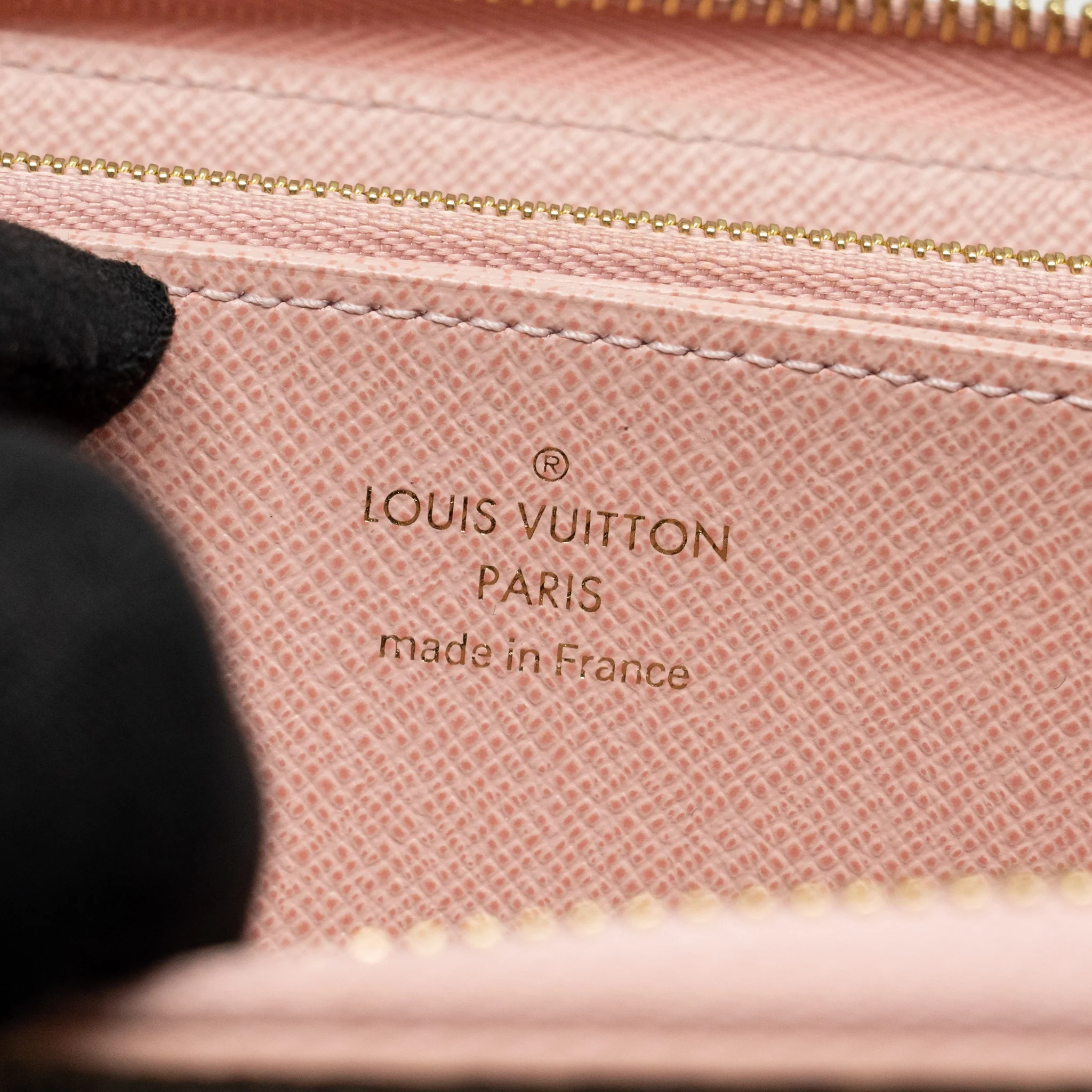 Louis Vuitton Zippy Wallet Damier Azur Canvas White/Pink GHW - Image 11