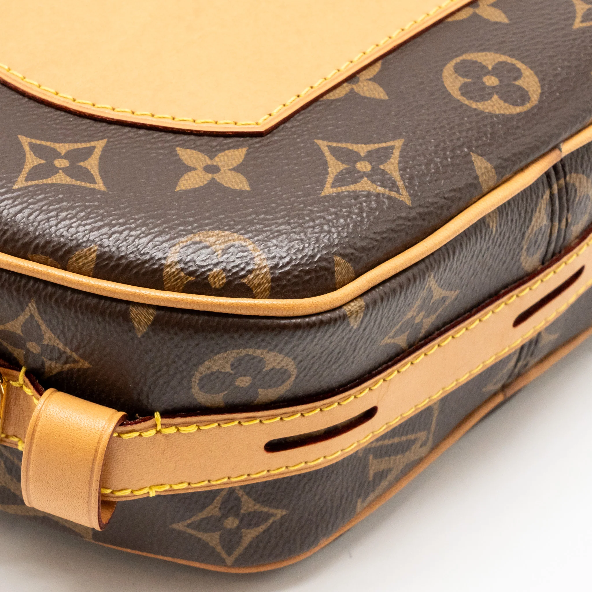 Louis Vuitton Boite Chapeaux Souple MM Monogram Canvas GHW - Image 11