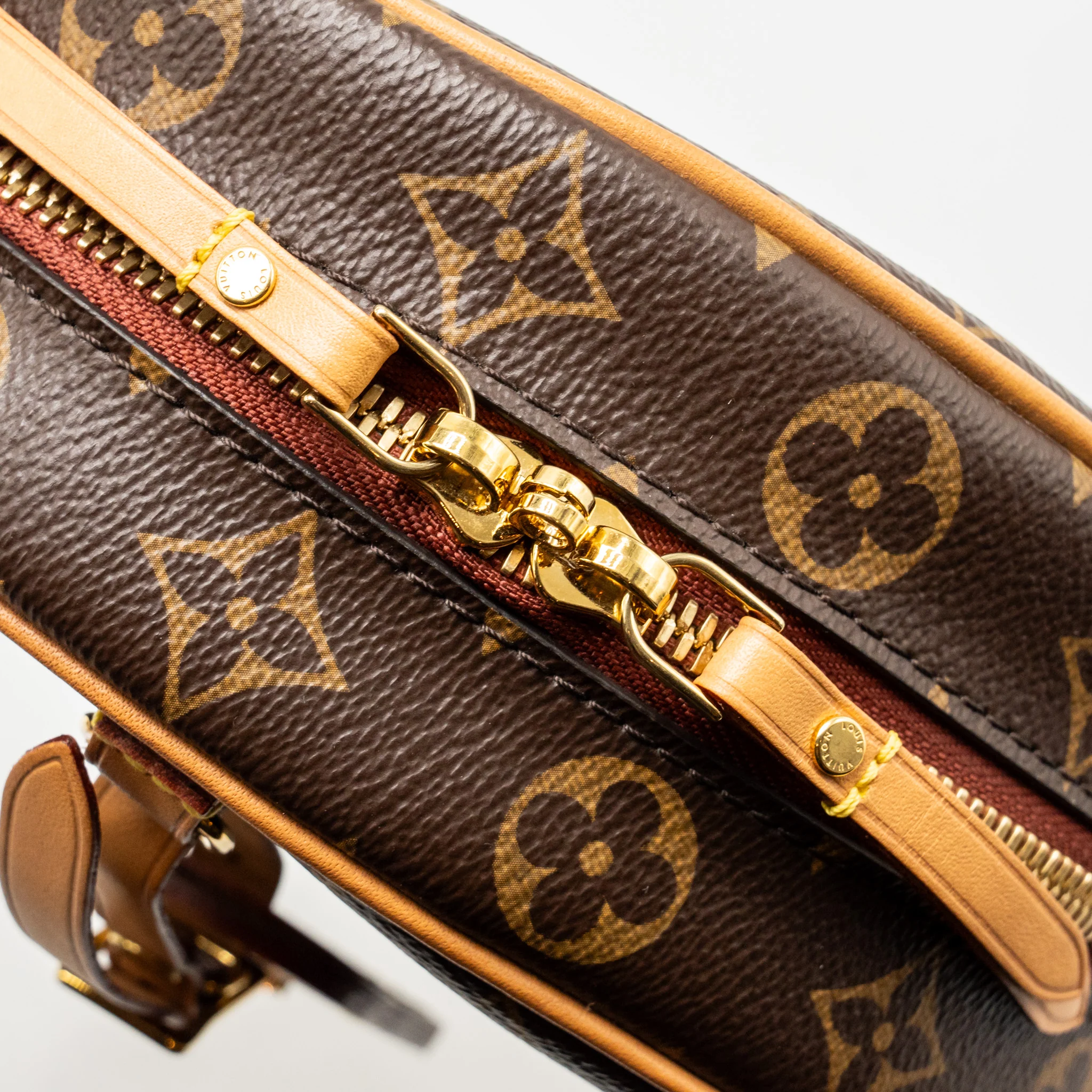 Louis Vuitton Boite Chapeaux Souple MM Monogram Canvas GHW - Image 17