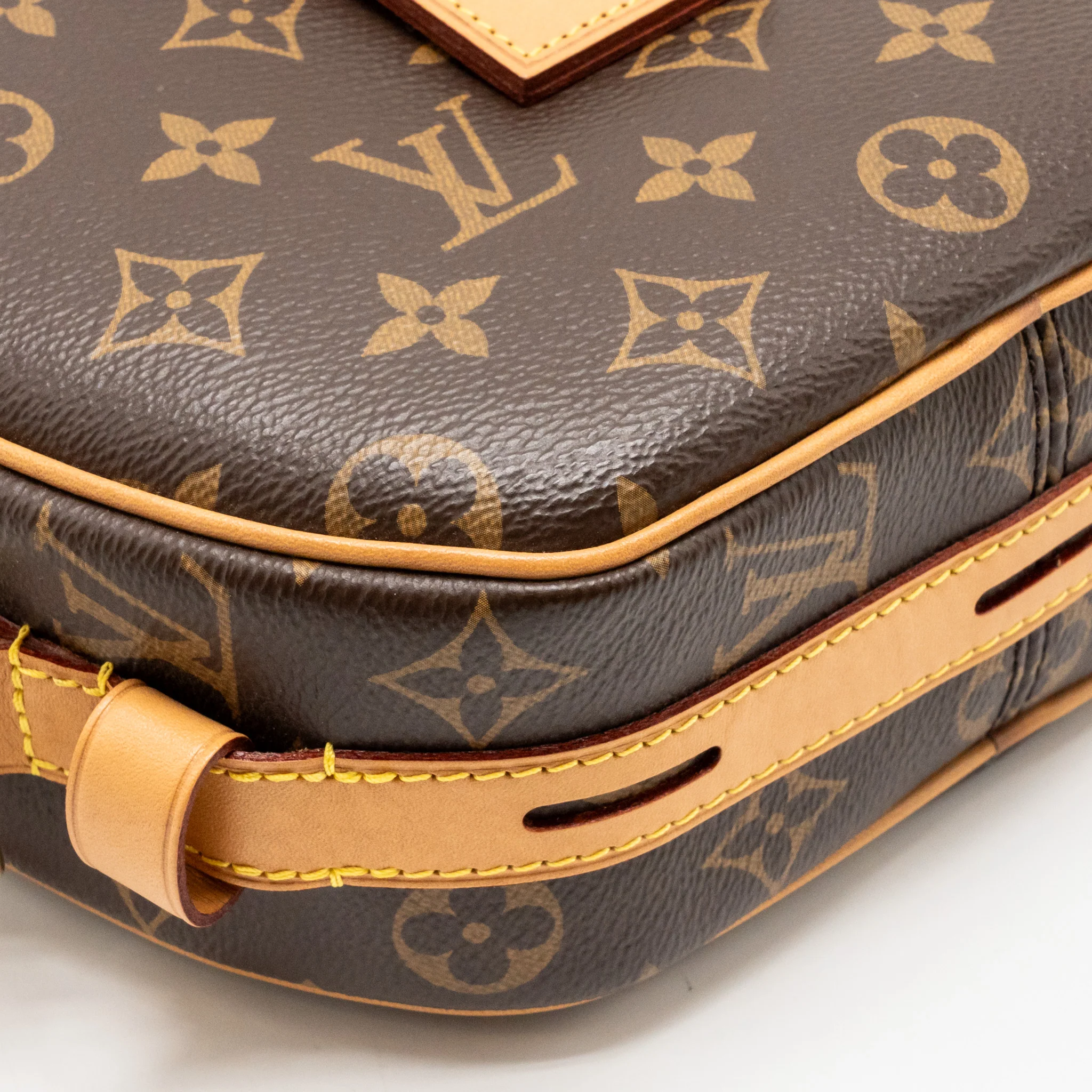 Louis Vuitton Boite Chapeaux Souple MM Monogram Canvas GHW - Image 9