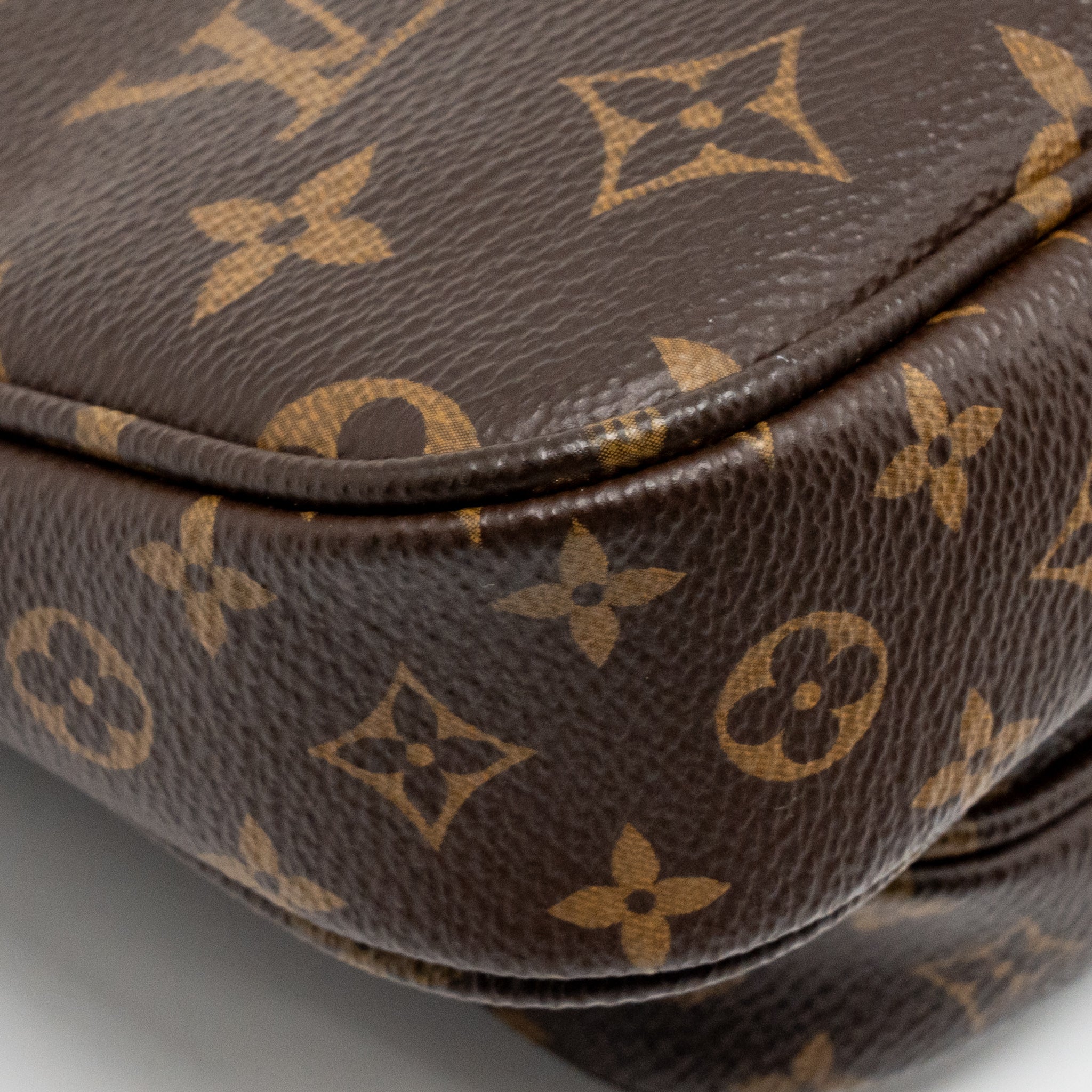 Louis Vuitton Multi Pochette Accessoires Monogram Canvas Khaki GHW - Image 9