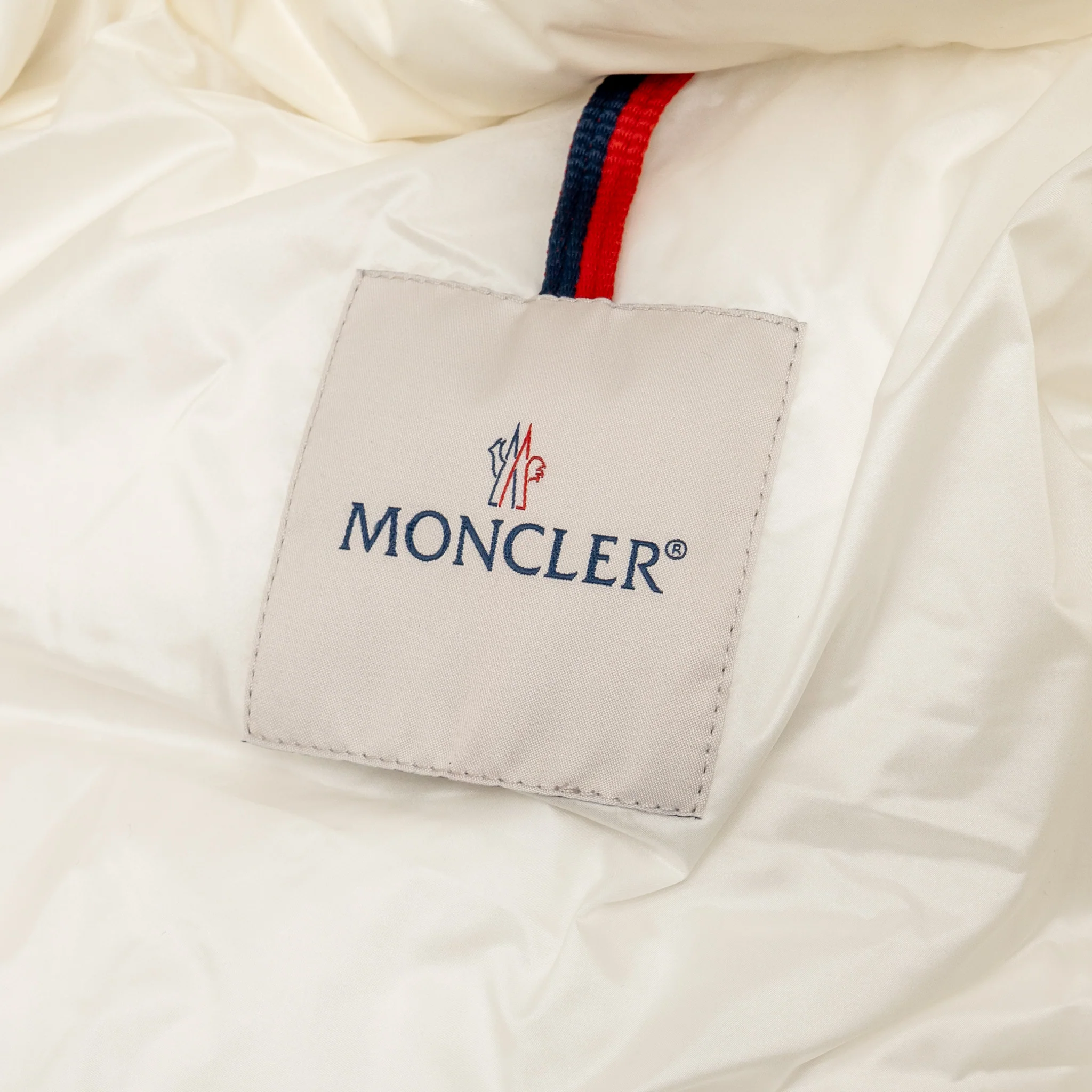 Moncler Size 0 Glareins Braided Trim Hooded Short Down Jacket Polyamide White - Image 6
