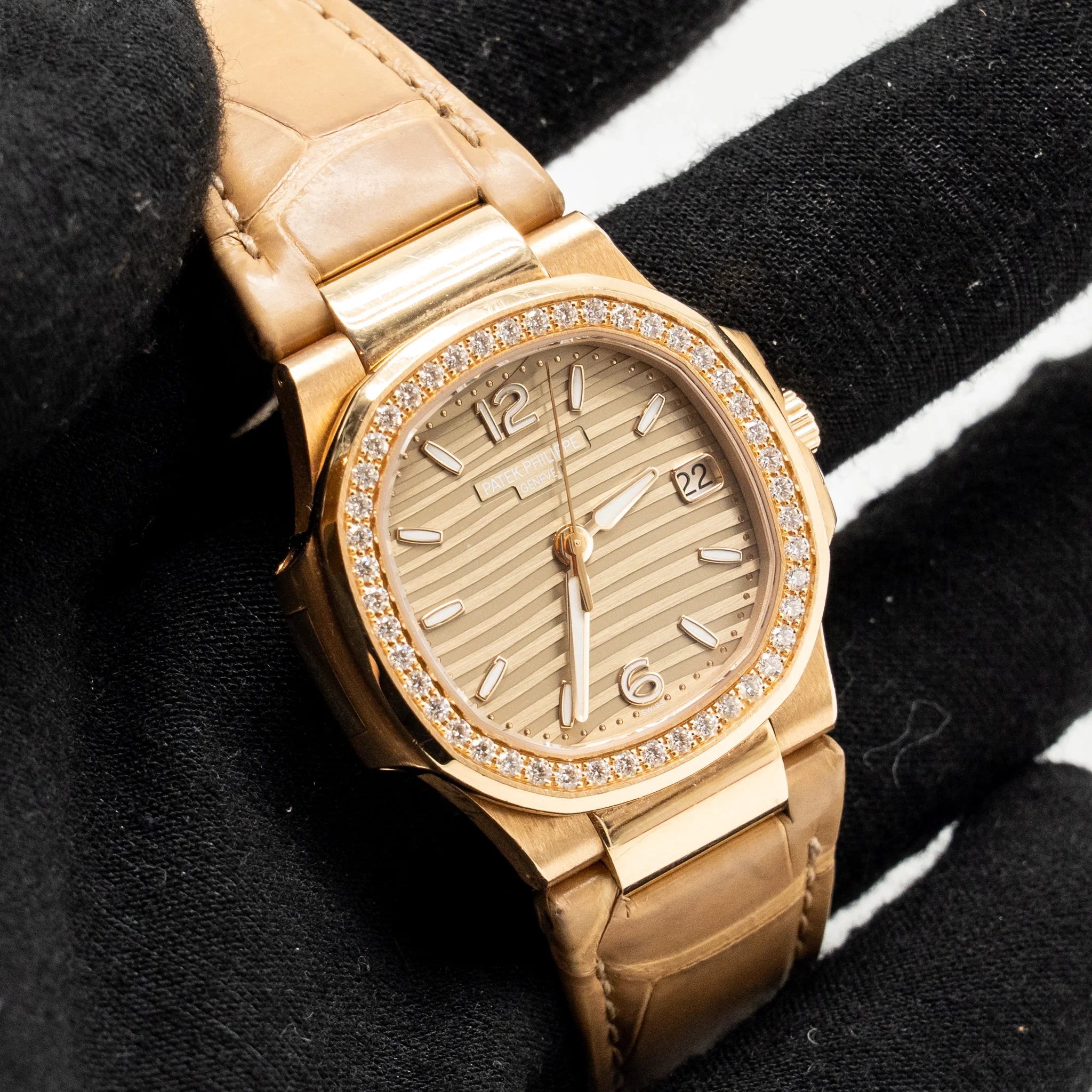 Patek Philippe Nautilus Ladies Watch 7010R-012 Rose Gold Diamonds Alligator Strap - Image 3