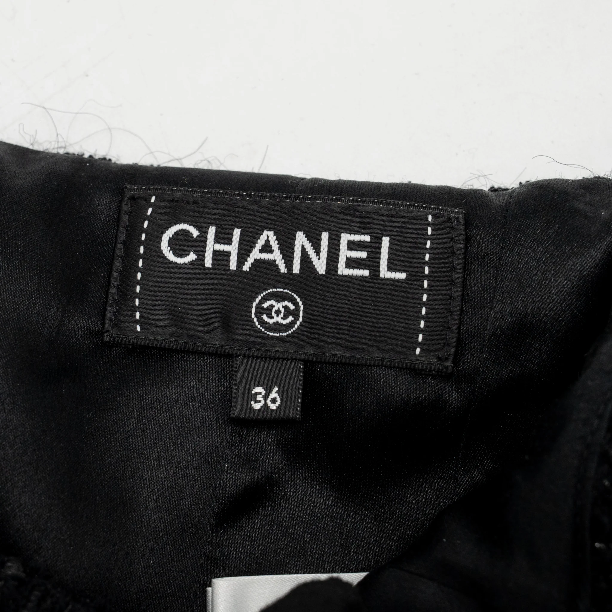 Chanel Size 36 Chain Detailed Tweed Mini Skirt Wool/Cotton/Viscose Black LGHW - Image 5