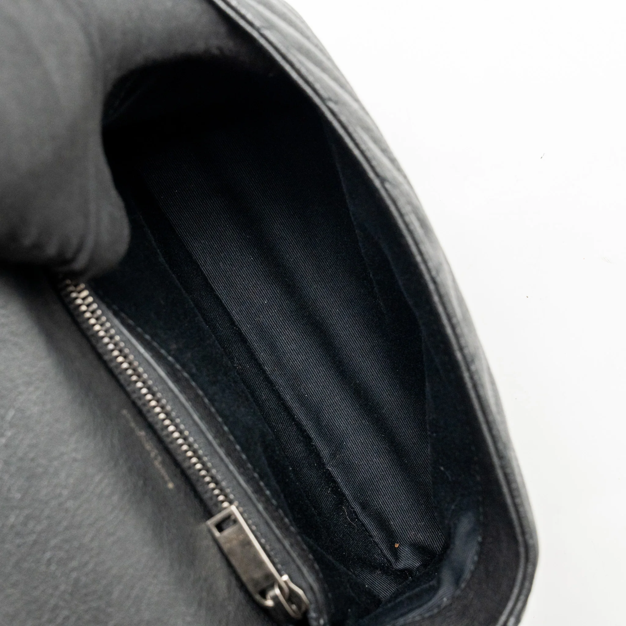 Saint Laurent/YSL Medium College Bag Lambskin Black SHW - Image 17