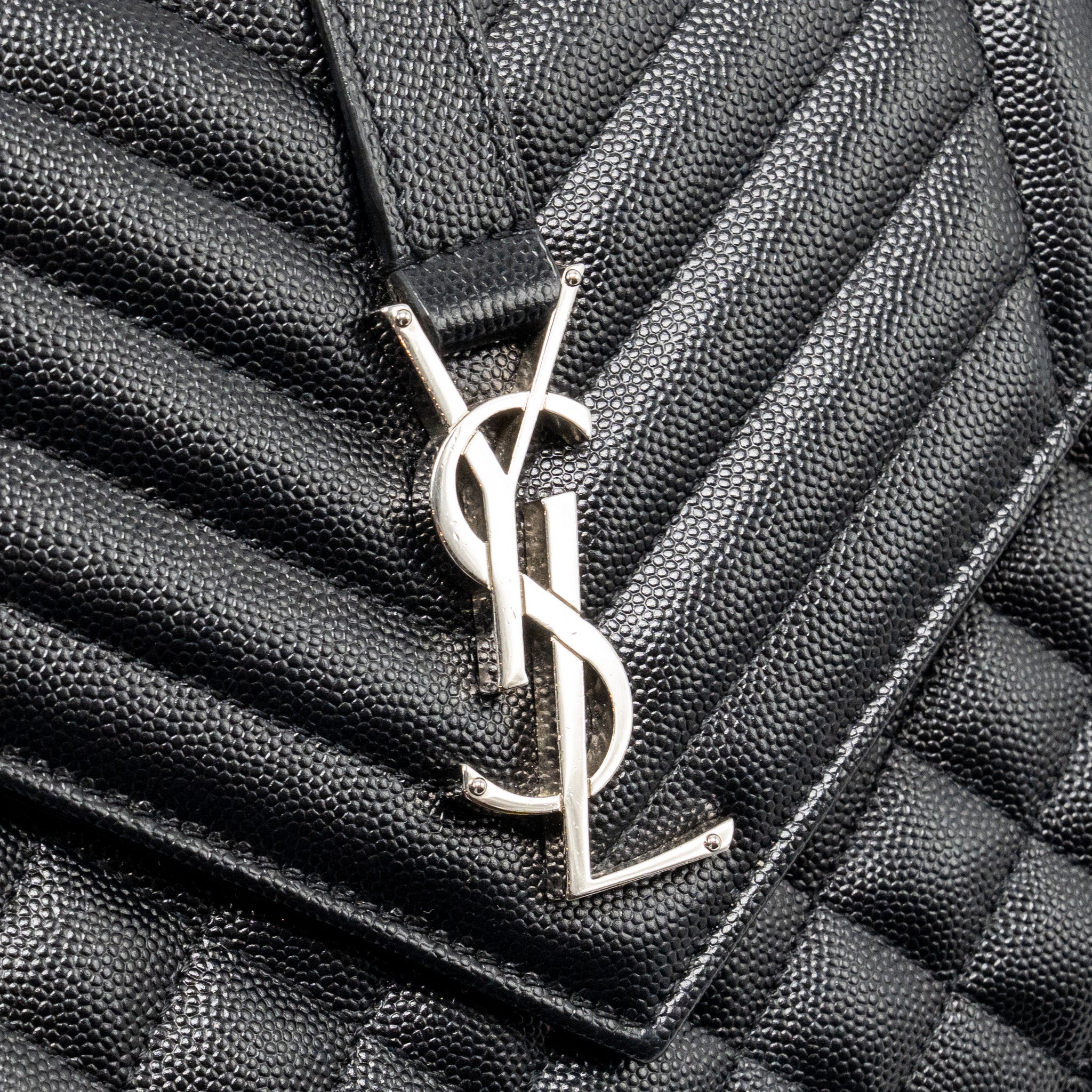 Saint Laurent/Ysl Medium Envelop Bag Grained Calfskin Black SHW - Image 12