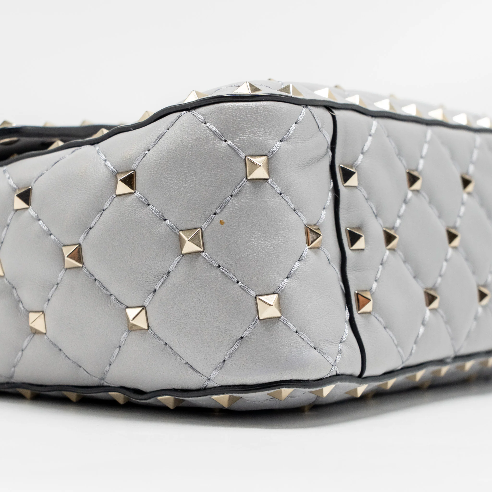 Valentino Medium Rockstud Spike Bag Lambskin Nappa Light Grey LGHW - Image 6
