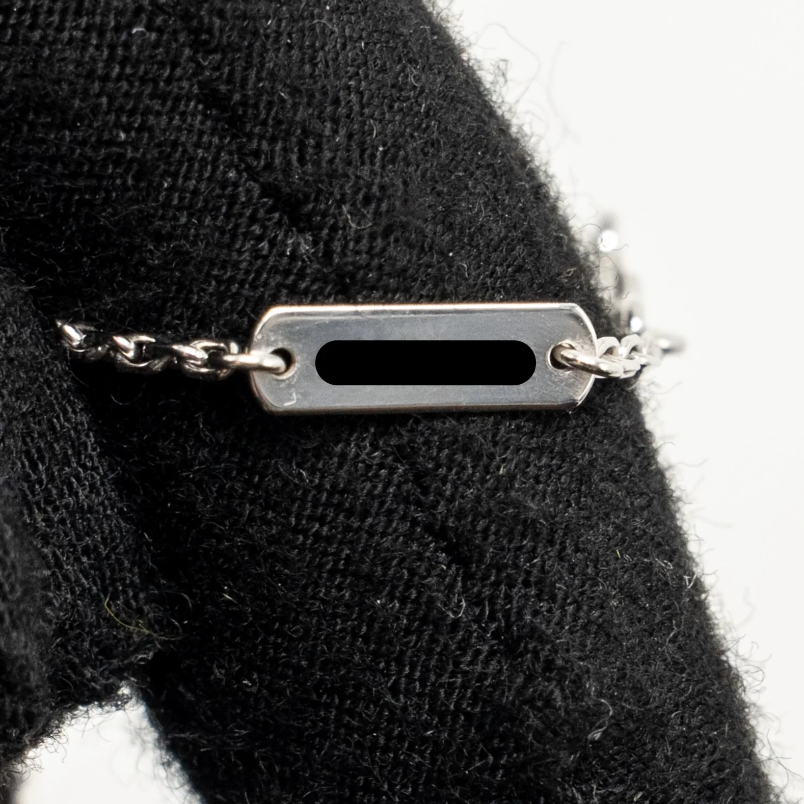 Van Cleef & Arpels Vintage Alhambra Pendant White Gold, Diamonds - Image 7